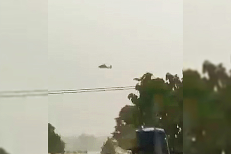Helicóptero do Exército cai em rio e militar morre
