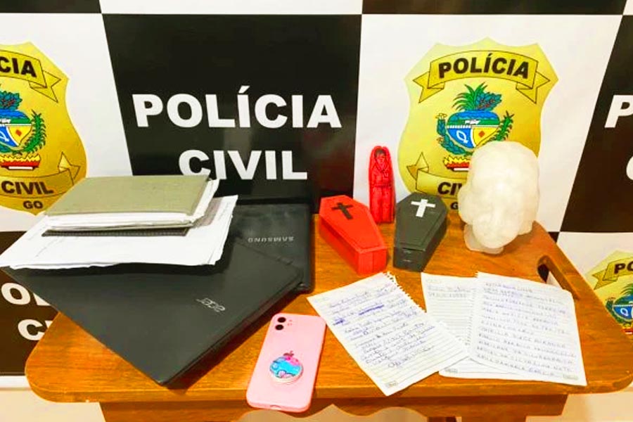 Sobrinha de prefeito suspeito de pedofilia teria encomendado 'trabalho espiritual' para matar autoridades