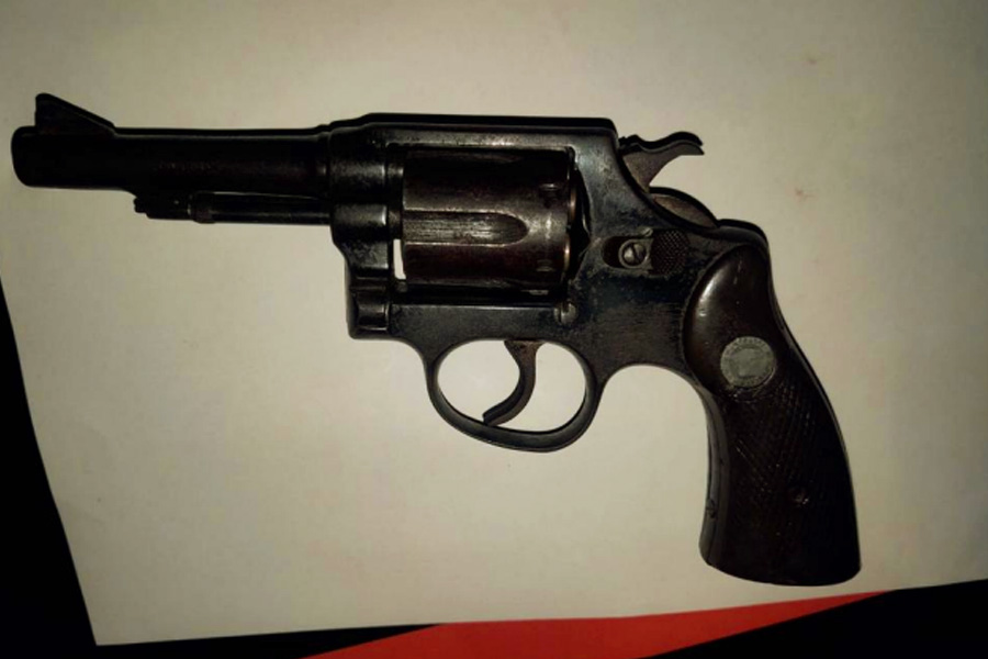 Segundo a PM, suspeito estava armado e morreu no local | Foto: Reprodução