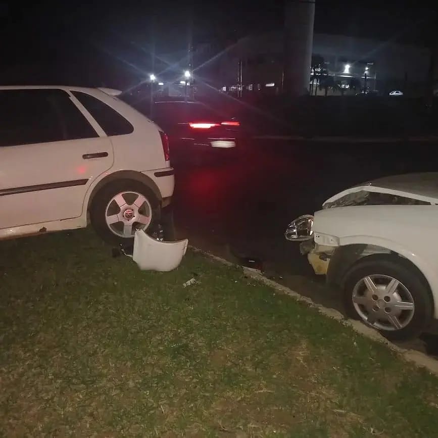 Motorista com sinais de embriaguez provoca acidente em Aparecida; criança de 3 anos estava em veículo