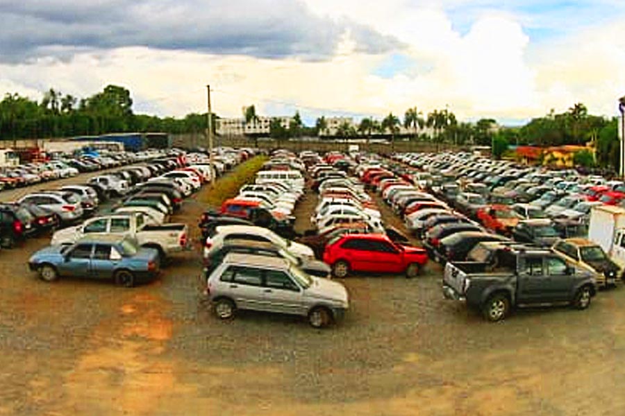 9 mil carros e motos vão a leilão em Goiânia