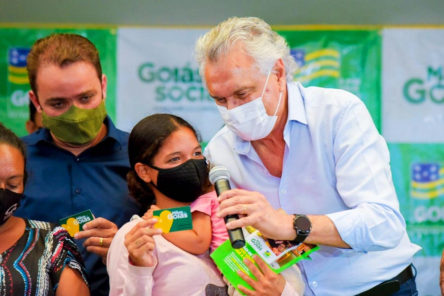 3 mil mães receberão cartão de benefício estadual em Goiânia