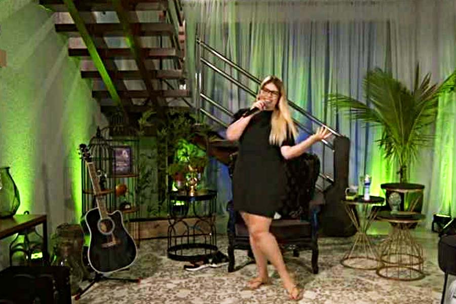 Marília Mendonça fez série de lives em casa em 2020 | Foto: Reprodução