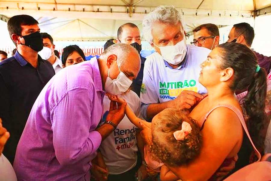 Rogério Cruz participa de atividades do mutirão do Governo Estadual em Aparecida com Ronaldo Caiado | Foto: Reprodução