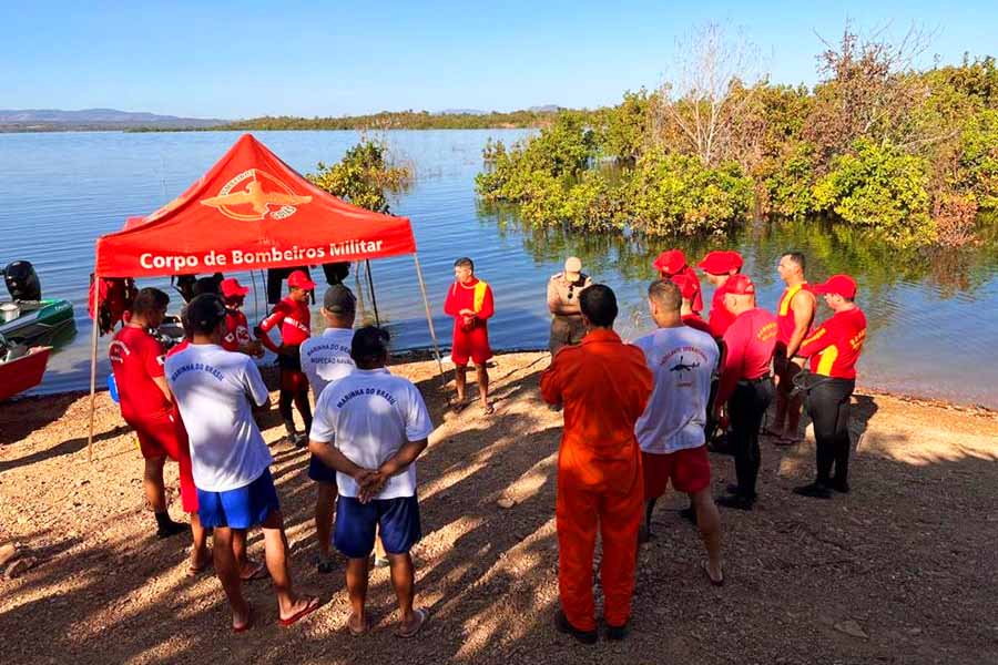 Buscas no Lago Serra da Mesa | Foto: Divulgação / CBMGO