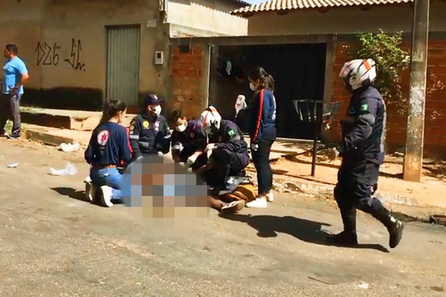 Homem esfaqueou o prório ventre após atacar companheira no Setor Nova Cidade | Foto: Leitor / FZ