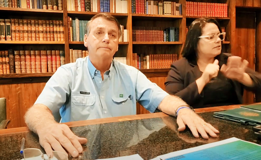 Bolsonaro faz live final com choro e pedido de fim de atos extremistas