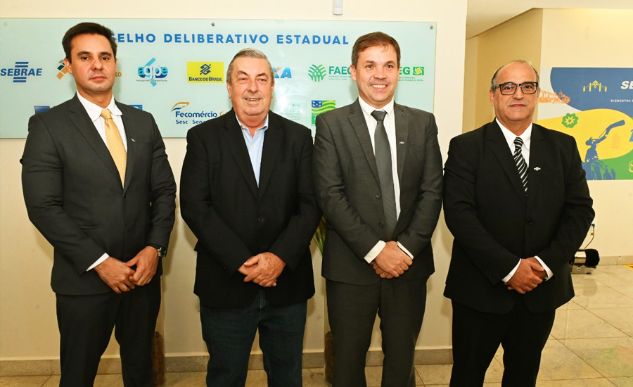 Marcelo Lessa (Diretor Técnico do Sebrae Goiás), José Mário Schereiner (presidente eleito do Conselho Deliberativo do Sebrae Goiás); Antônio Carlos de Souza Lima Neto ( Diretor Superintendente do Sebrae Goiás); João Carlos Gouveia (Diretor de Administração e Finanças) | Foto: Alex Maheiros