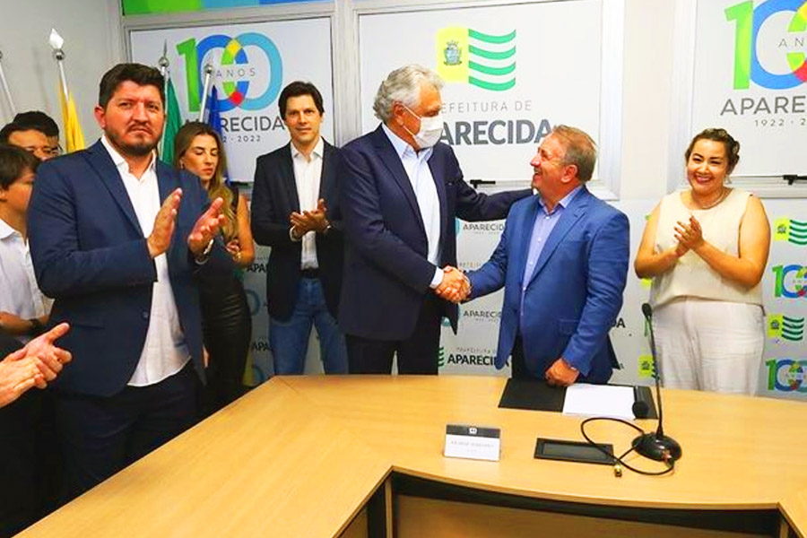 Governador é recebido no gabinete de Vilmar e diz estar ansioso para começar a 1ª obra em Aparecida de Goiânia
