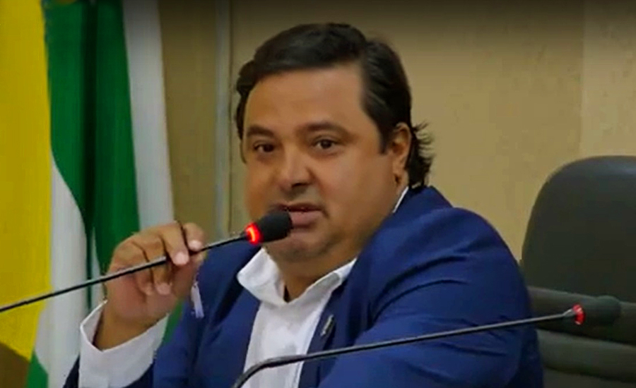 'Muito ruim de serviço', dispara vereador sobre secretário de Vilmar Mariano