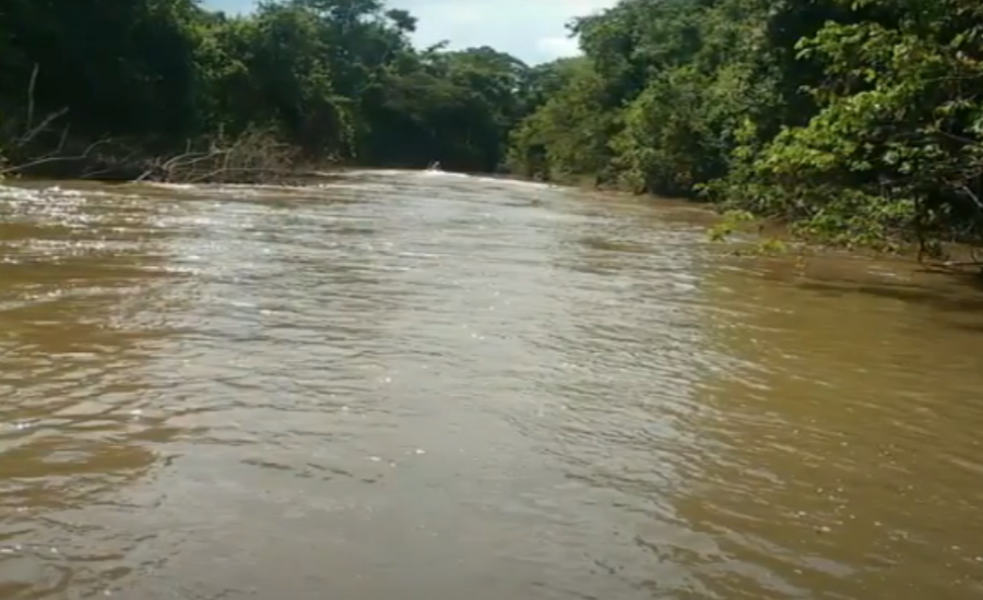 Rio onde corpo foi encontrado boiando | Foto: reprodução/vídeo YouTube