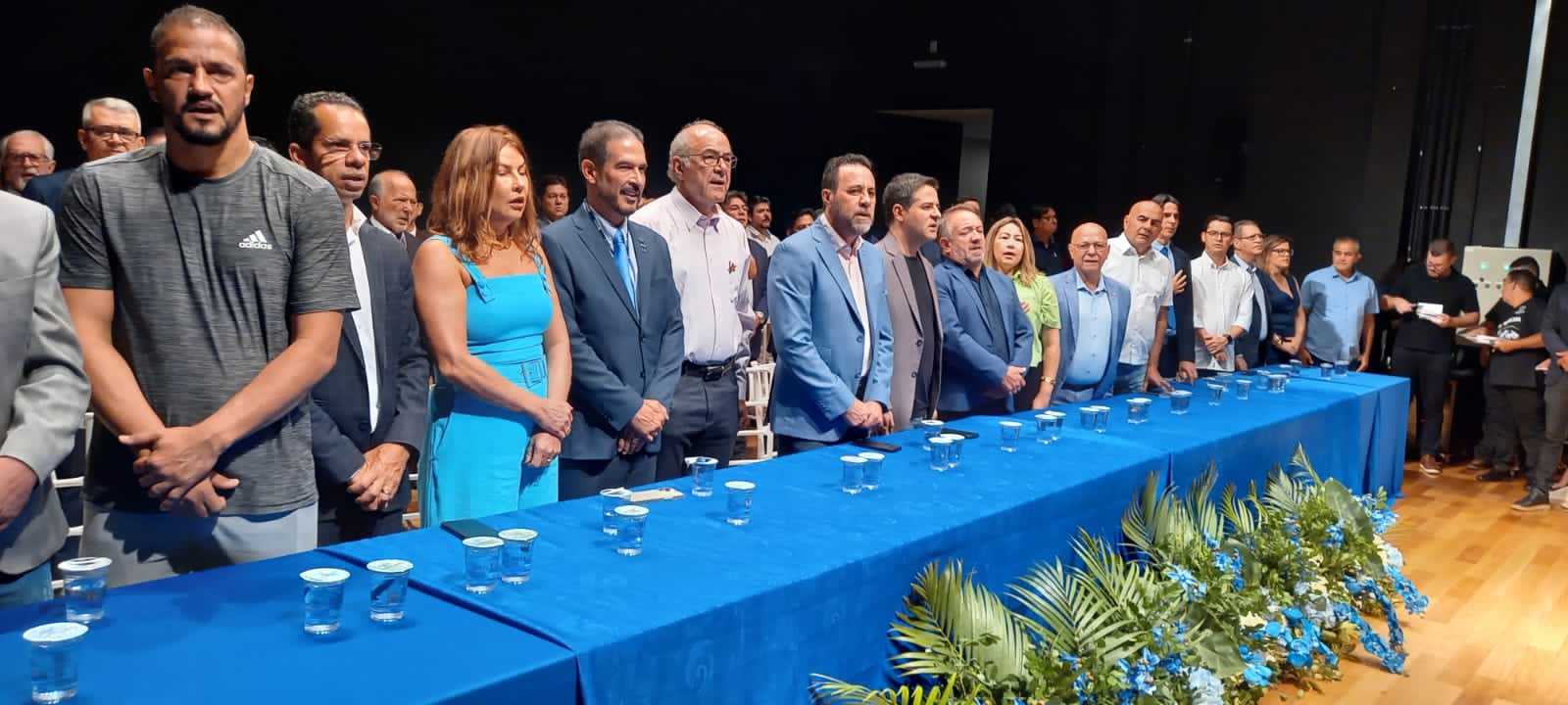 Prestigiada, posse de Einstein e Robes mostra força política de Vilmar e Veter