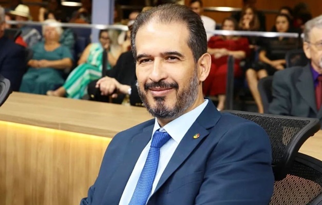 Secretaria de Einstein é a pasta que mais será beneficiada com cargos na Reforma Administrativa