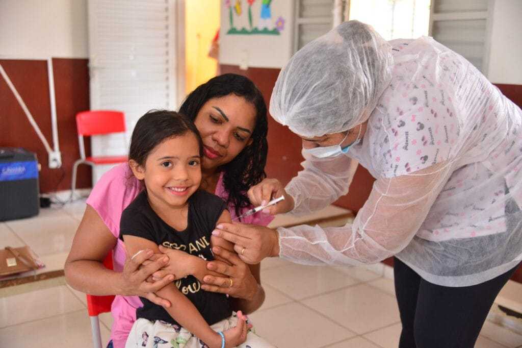 Aparecida realiza vacinação infantil contra caxumba, HPV, rubéola, poliomielite e outras 15 condições; confira lista