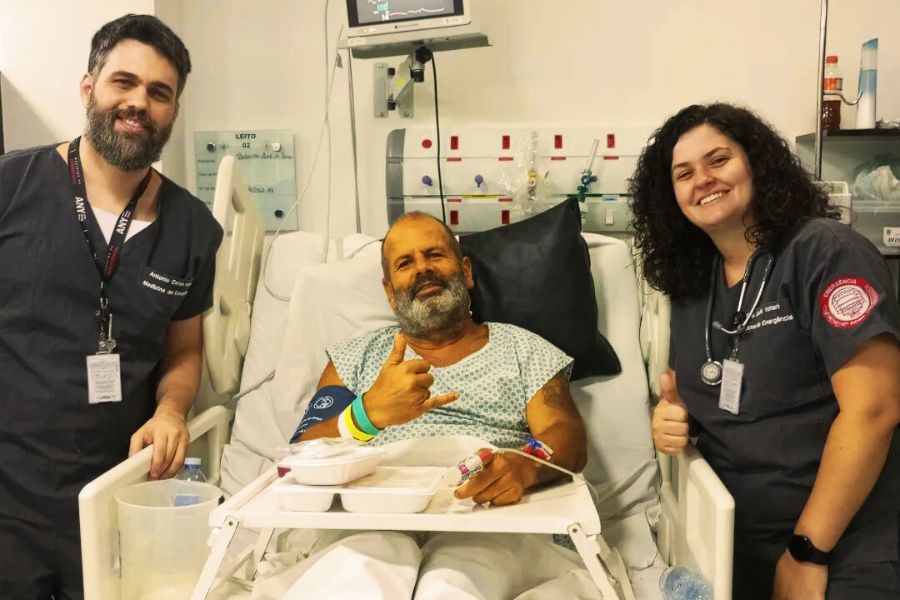 Caminhoneiro é internado com leptospirose após comer manga do chão; entenda risco