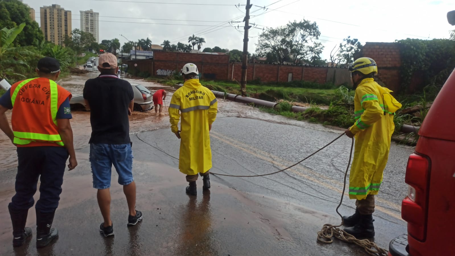 El Ninõ: Defesa Civil faz alerta por trovoadas e ventos de 40 km/h em Goiânia