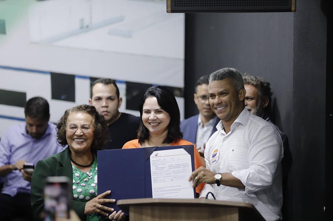Secretária de Rogério Cruz troca Republicanos por Solidariedade de Denes Pereira