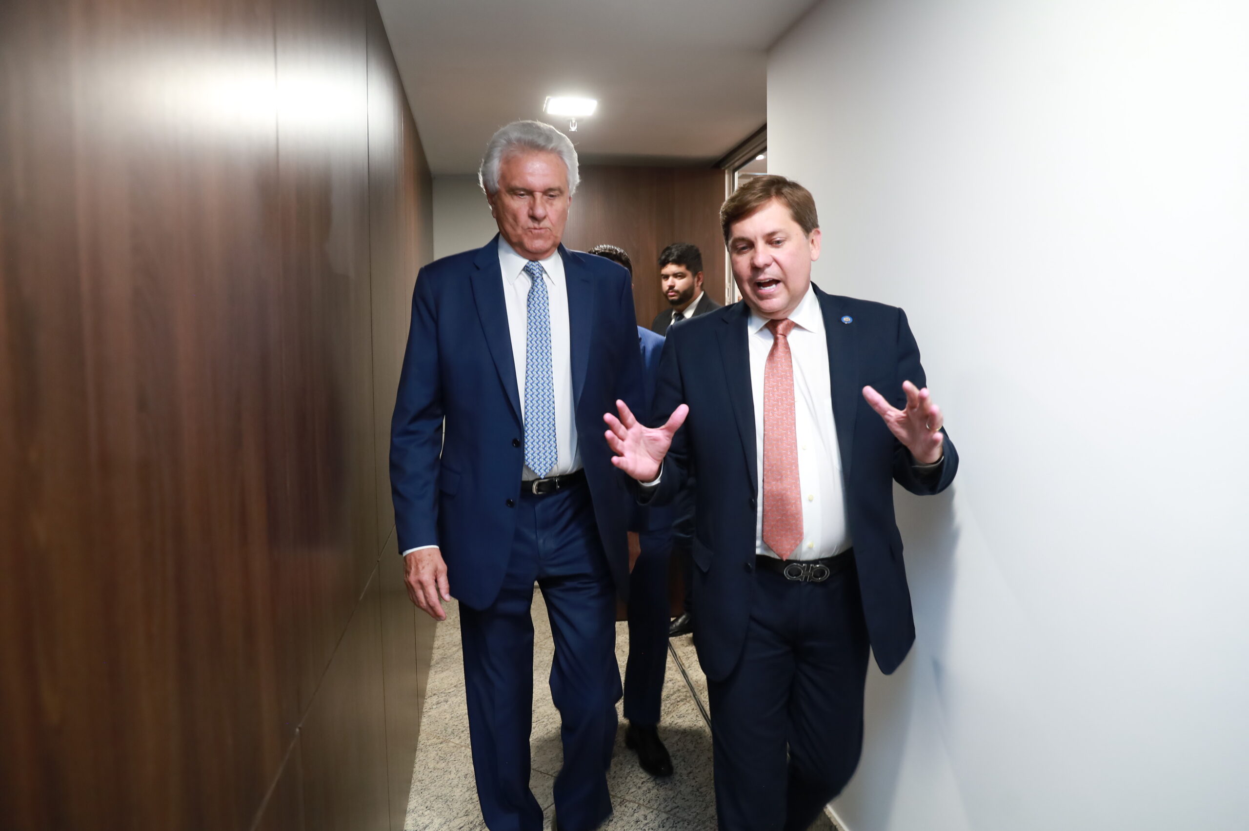 Após sessão na Alego, Bruno e Caiado fazem reunião privada em gabinete; veja assuntos