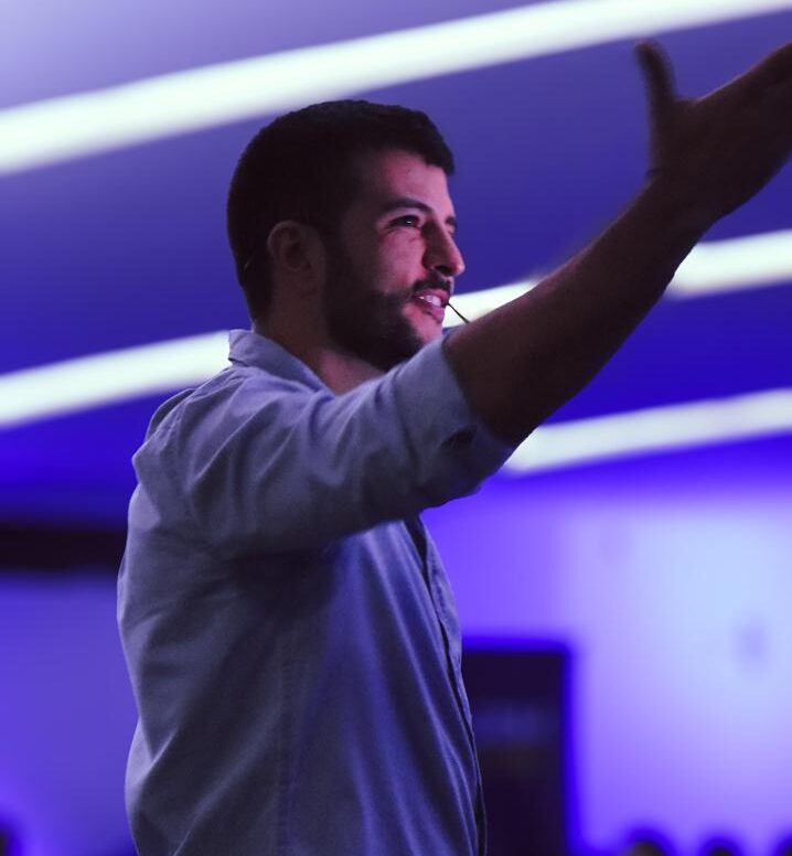 Matheus sobre ser 1º pré-candidato gay ao Paço: ‘Preciso combater perseguições às liberdades individuais’