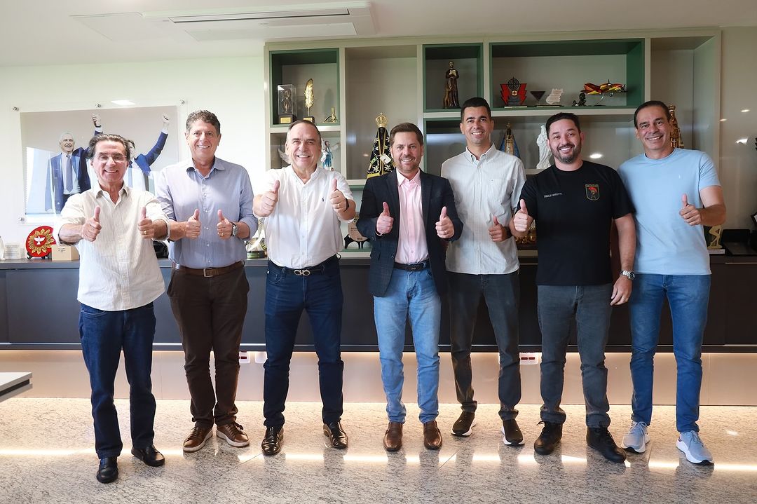 Grupo de Bruno e Romário apoia Mabel, com uma condição