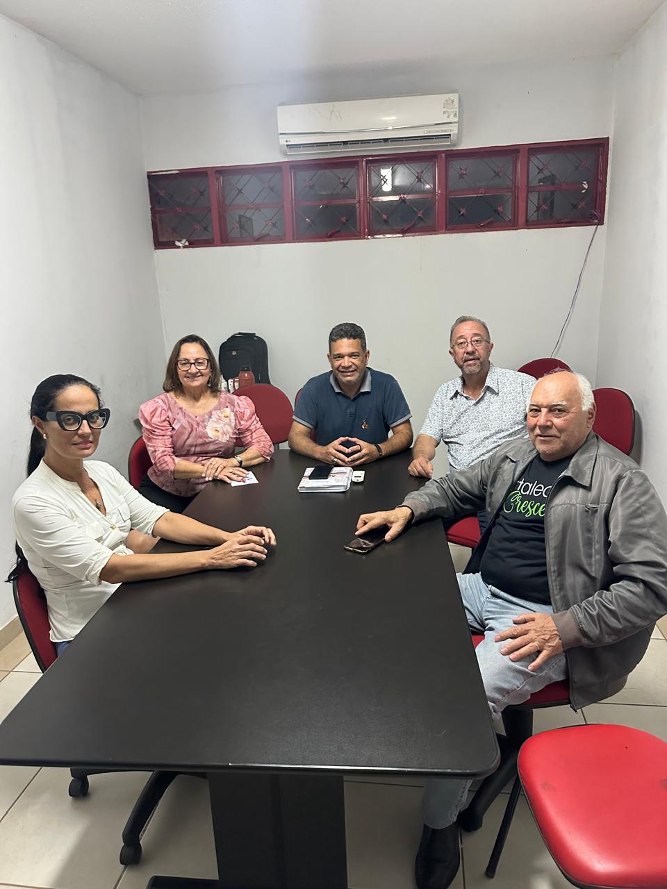 Após saída de Tokarski, presidentes de PT, PCdoB e PV se encontram; SAIBA o que foi debatido