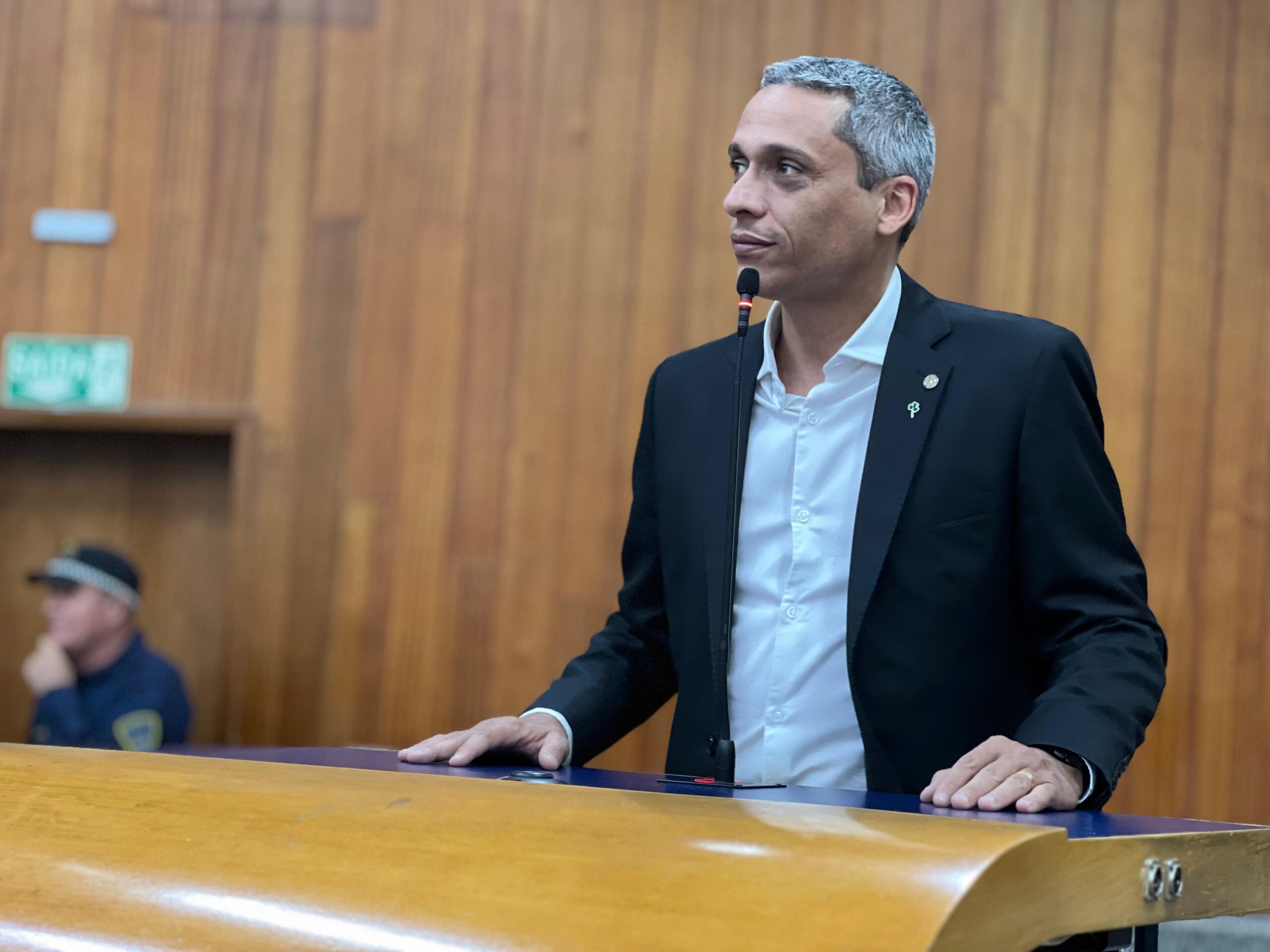 Gayer confirma visita à Câmara de Goiânia para esta semana