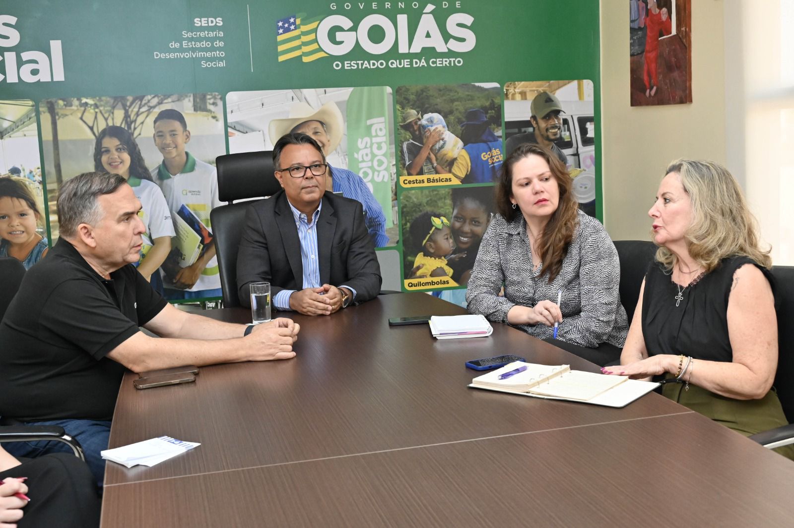 Mabel encontra auxiliares do 1º escalão de Caiado para discutir soluções para Goiânia