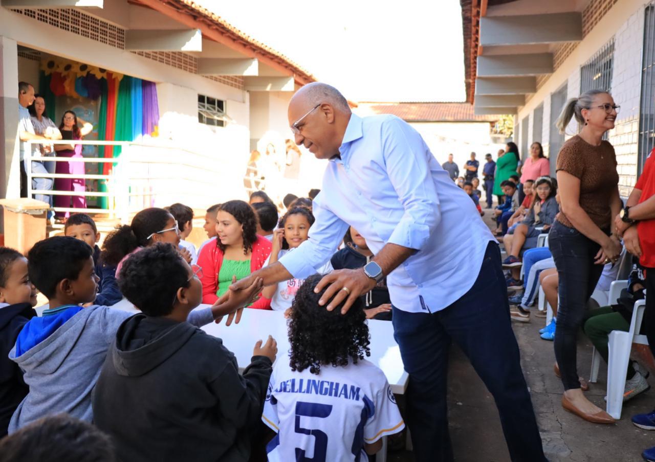 Prefeito Rogério Cruz em evento na manhã desta 5ª feira | Foto: Jucimar de Sousa