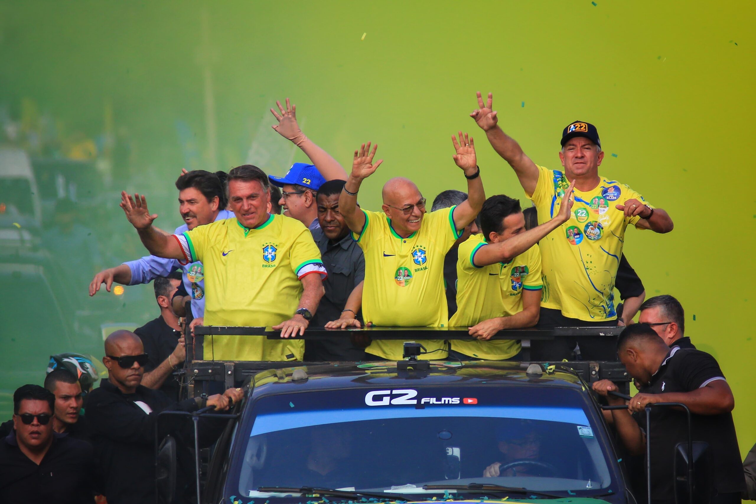 Jair Bolsonaro acompanhou Professor Alcides e outras lideranças em mega carreta | Foto: Junior Gomes