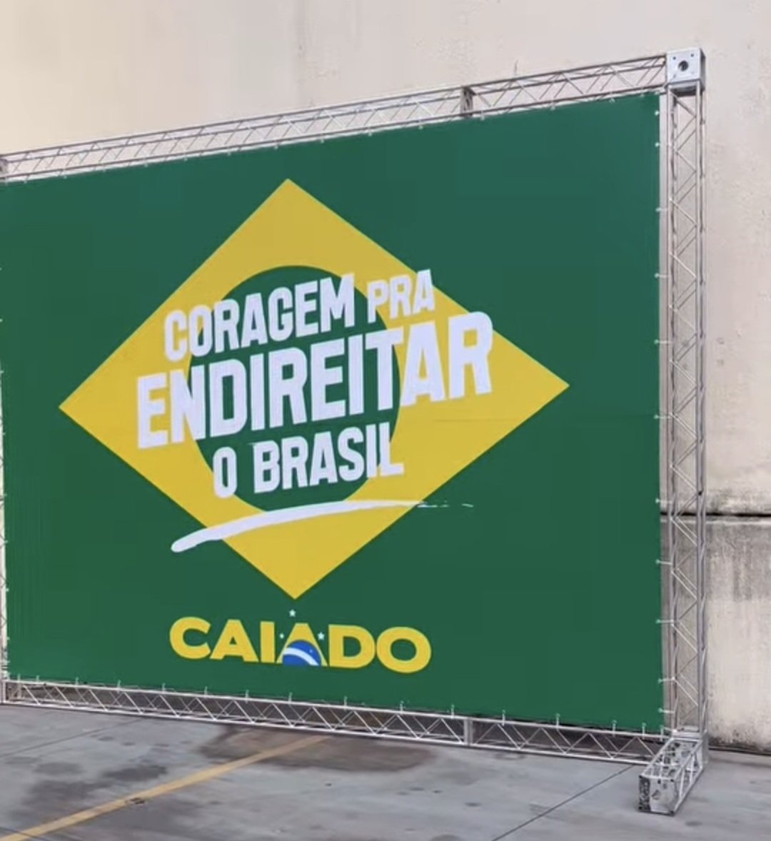 Caiado adapta lema que o reelegeu em Goiás para disputar a Presidência