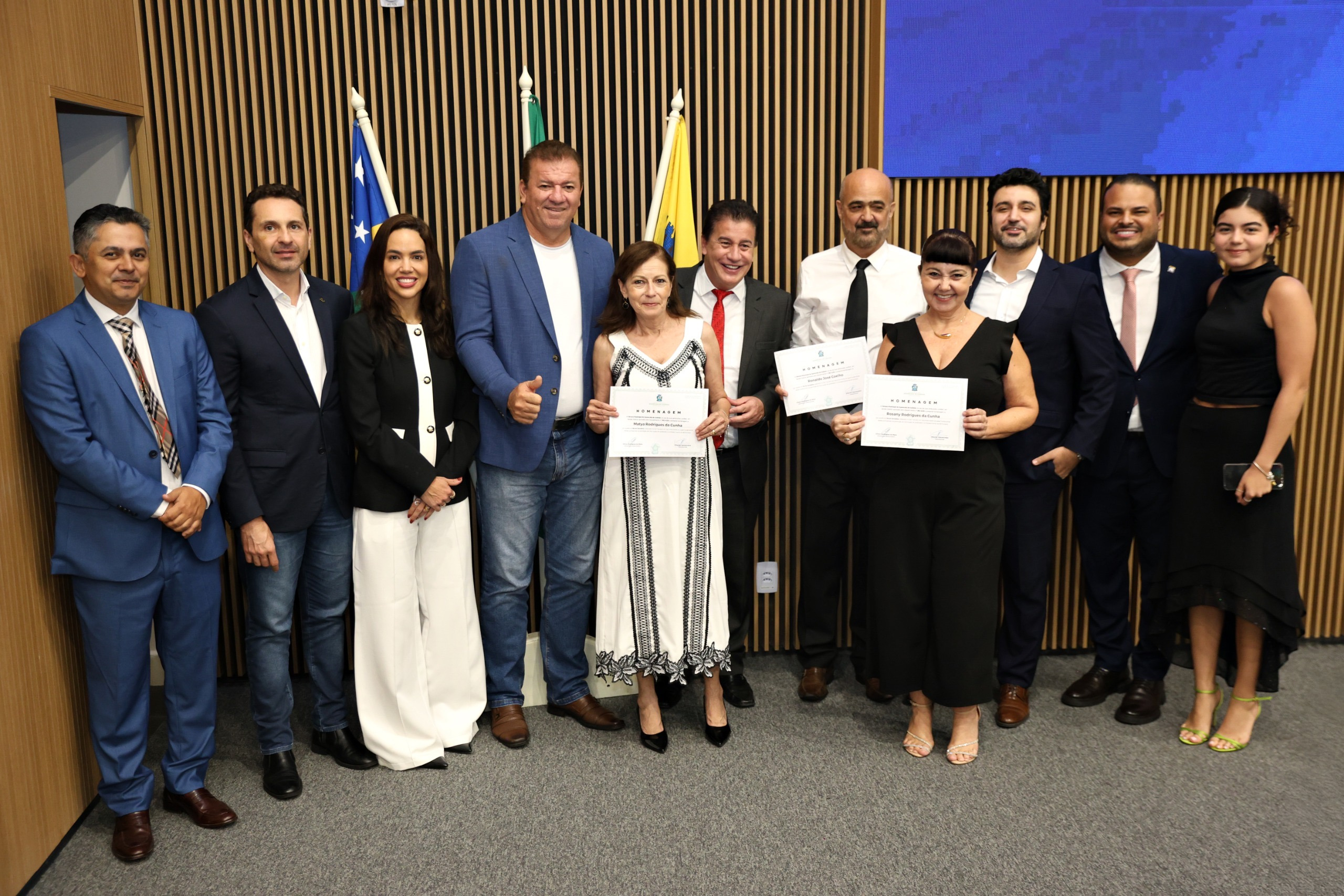 Líderes do MDB e do PL se reúnem em solenidade para celebrar o poder da comunicação em Aparecida