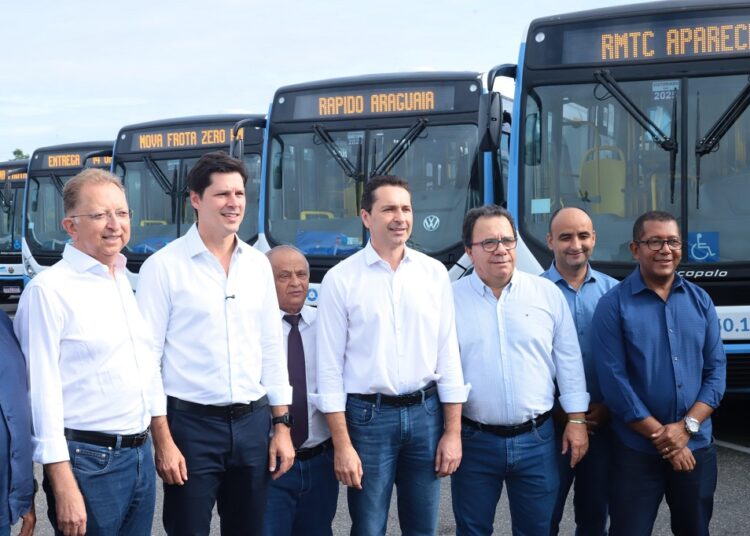 Leandro Vilela vai solicitar um estudo técnico para avaliar a implantação do sistema de metronização nas linhas de transporte coletivo de Aparecida de Goiânia