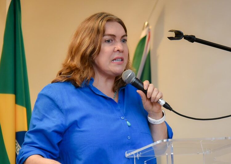 Secretária Fátima Gavioli | Foto: Divulgaçao