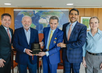 Lula, Cesinha Madureira e o advogado Geral da União | Foto: Ricardo Stuckert